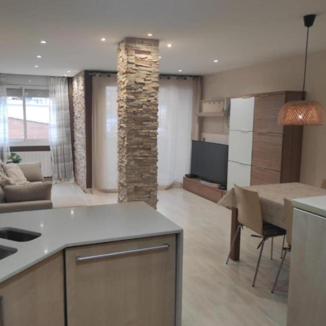 Apartamento En Viladecans Cerca Del Aeropuerto Buitenkant foto